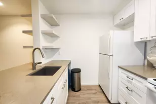 3900 Woodchase Dr, Houston, TX 77042 - Photo 9