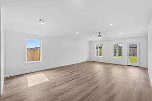 21910 Vernazza Bnd Dr, Hockley, TX 77447 - Photo 5