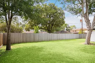 5615 Indigo St, Houston, TX 77096 - Photo 21