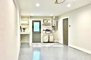 701 Cannan Dr, Angleton, TX 77515 - Photo 19