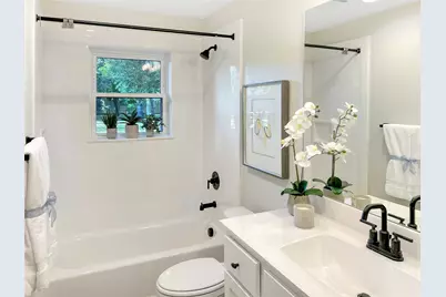 701 Cannan Drive, Angleton, TX 77515 - Photo 11