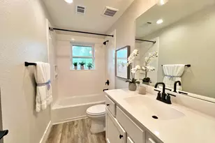 701 Cannan Dr, Angleton, TX 77515 - Photo 17
