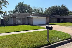 10115 Hollow Canyon Dr, Sugar Land, TX 77498 - Photo 3