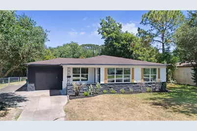 1405 W Crockett Street, La Marque, TX 77568 - Photo 1