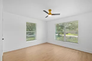 1405 W Crockett St, La Marque, TX 77568 - Photo 19