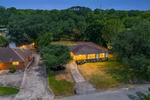 1405 W Crockett St, La Marque, TX 77568 - Photo 35