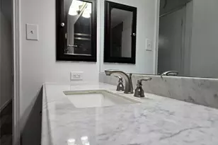 839 Wax Myrtle Ln, Houston, TX 77079 - Photo 17