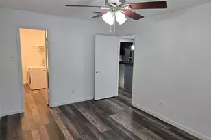 839 Wax Myrtle Ln, Houston, TX 77079 - Photo 31