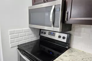 839 Wax Myrtle Ln, Houston, TX 77079 - Photo 13