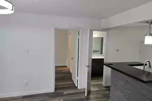 839 Wax Myrtle Ln, Houston, TX 77079 - Photo 5