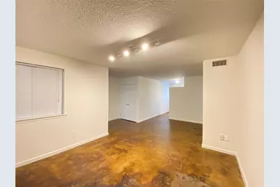 1112 Lawrence Street #13, Houston, TX 77008 - Photo 3