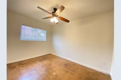 1112 Lawrence Street #13, Houston, TX 77008 - Photo 9