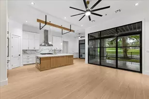 5 Buttonbush Ct, The Woodlands, TX 77380 - Photo 9