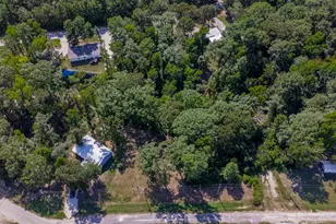 120 Paris Cir, Point Blank, TX 77364 - Photo 1