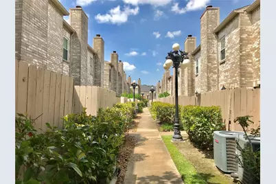3000 Holly Hall Street #3000, Houston, TX 77054 - Photo 15