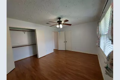 3807 Quiet Place Drive, Houston, TX 77082 - Photo 7