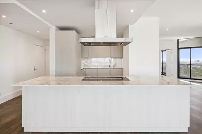 1701 Hermann Drive Drive #27CE, Houston, TX 77004 - Photo 5