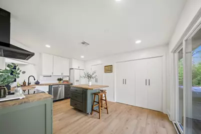 8052 Perry Lane, College Station, TX 77845 - Photo 15