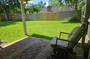 2822 Chimneystone Cir, Sugar Land, TX 77479 - Photo 19