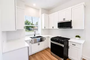 6186 Eastland St, Houston, TX 77028 - Photo 5