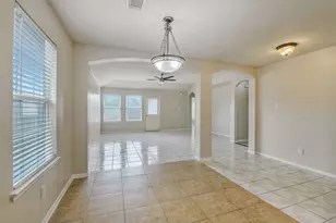 20019 Ravenmeadow Ln, Katy, TX 77449 - Photo 11