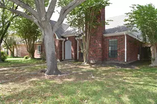 12134 Ella Lee Ln, Houston, TX 77077 - Photo 3