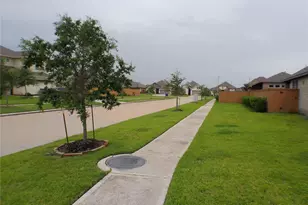 2710 Ocean Key Dr, La Marque, TX 77568 - Photo 25