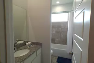 2710 Ocean Key Dr, La Marque, TX 77568 - Photo 17