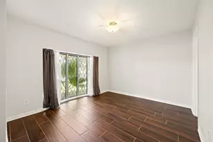 5827 S Braeswood Blvd, Houston, TX 77096 - Photo 23