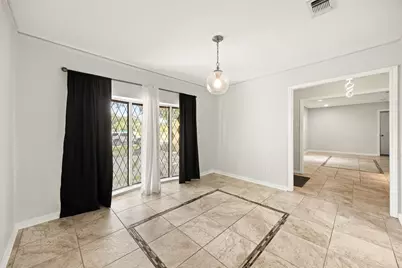 5827 S Braeswood Boulevard, Houston, TX 77096 - Photo 7