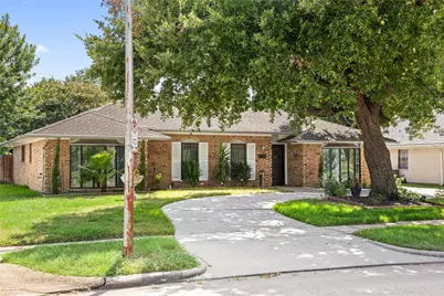 5827 S Braeswood Boulevard, Houston, TX 77096 - Photo 1