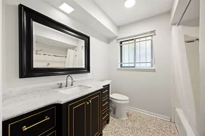 5827 S Braeswood Boulevard, Houston, TX 77096 - Photo 17