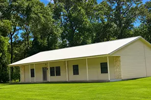 692 County Rd 3371, Cleveland, TX 77327 - Photo 1