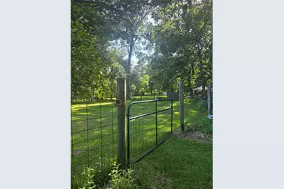 692 County Road 3371, Cleveland, TX 77327 - Photo 11