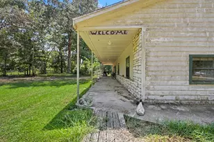 692 County Rd 3371, Cleveland, TX 77327 - Photo 17
