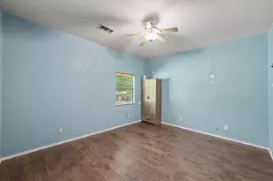 692 County Rd 3371, Cleveland, TX 77327 - Photo 41