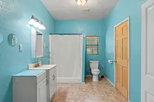 692 County Rd 3371, Cleveland, TX 77327 - Photo 45