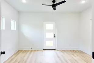 3452 Bremond St, Houston, TX 77004 - Photo 33