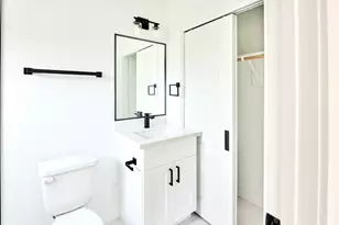 3452 Bremond St, Houston, TX 77004 - Photo 35