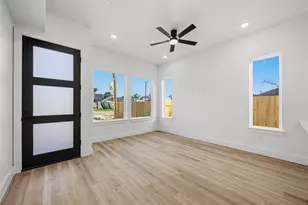 5716 Eastland, Houston, TX 77028 - Photo 3