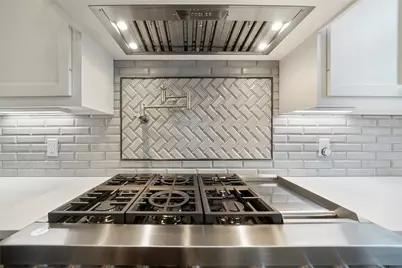 1014 Wynnwood Lane, Houston, TX 77008 - Photo 11