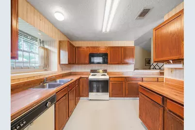 11835 Guadalupe River Drive, Houston, TX 77067 - Photo 7