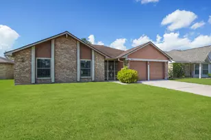 11835 Guadalupe River Dr, Houston, TX 77067 - Photo 1