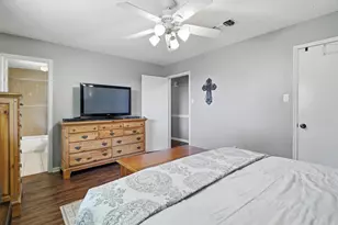 814 Kimmons Dr, Alvin, TX 77511 - Photo 15