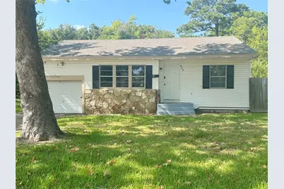 602 Bluebonnet Drive, La Marque, TX 77568 - Photo 1