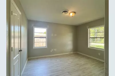602 Bluebonnet Drive, La Marque, TX 77568 - Photo 9