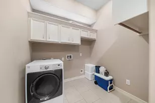 14911 Hyde Park Pl, Houston, TX 77069 - Photo 17