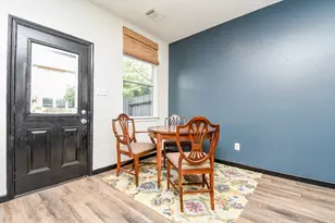 87 Blue Creek Pl, The Woodlands, TX 77382 - Photo 11