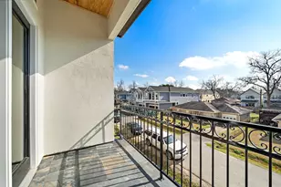 1005 E 28th St, Houston, TX 77009 - Photo 17