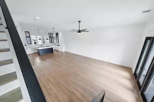 1005 E 28th St, Houston, TX 77009 - Photo 9